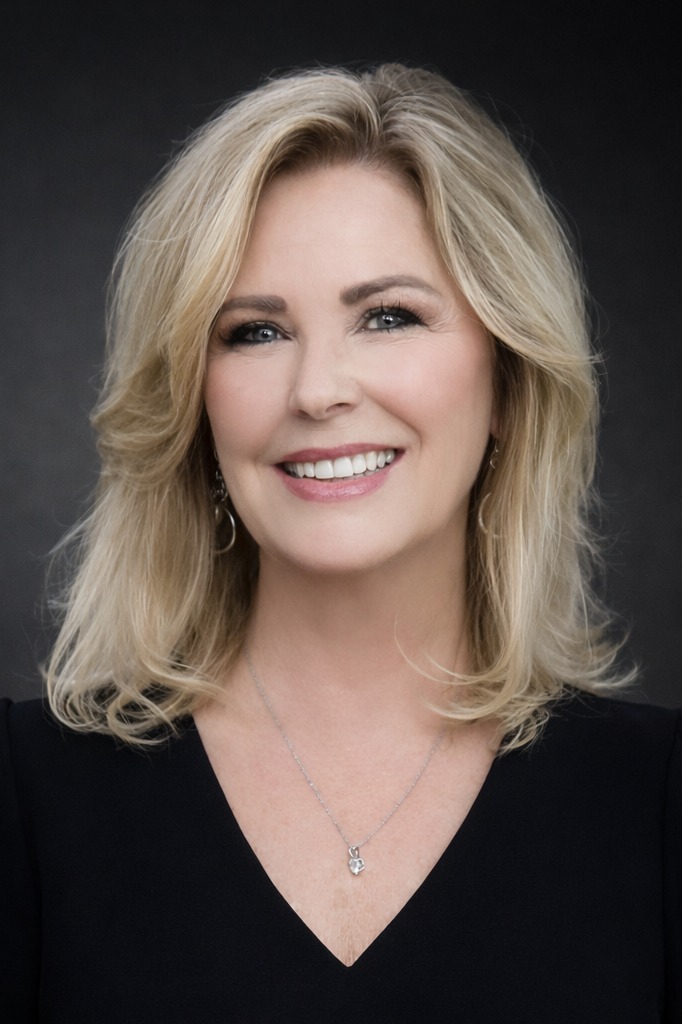 Paula Pelton Headshot 2026